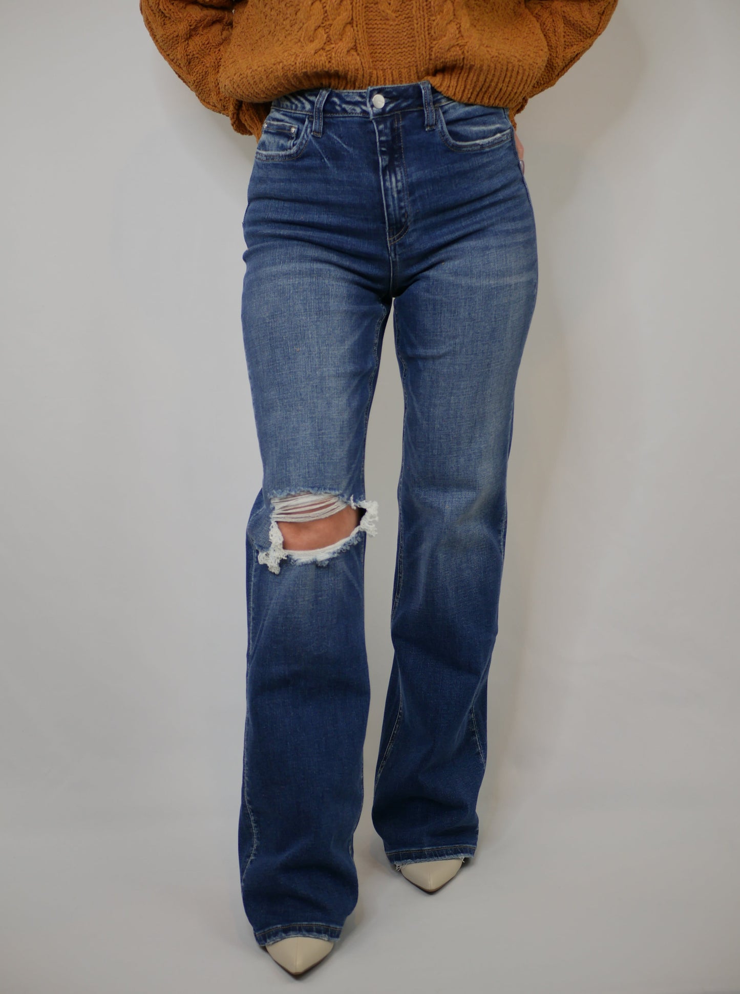 Danita 90's Distressed Knee Jean